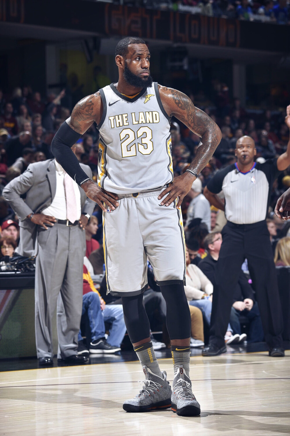 范围技能引 范围技能引